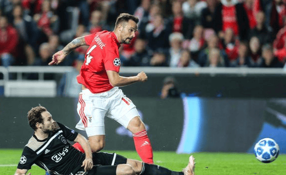 国际比赛日勒沃库森备战英超，绝杀压哨细节曝光，球迷炸锅，轮换策略成焦点的简单介绍-Jiuyou Sports